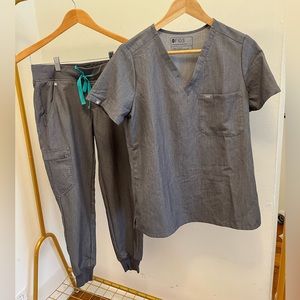 Figs grey scrubs size S top and XS bottom
